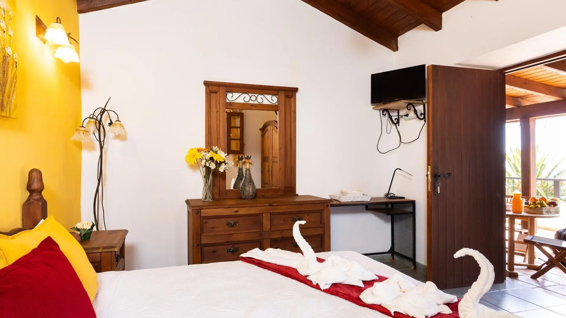 Live Masca Casatarucho Villa Buenavista Del Norte Spain