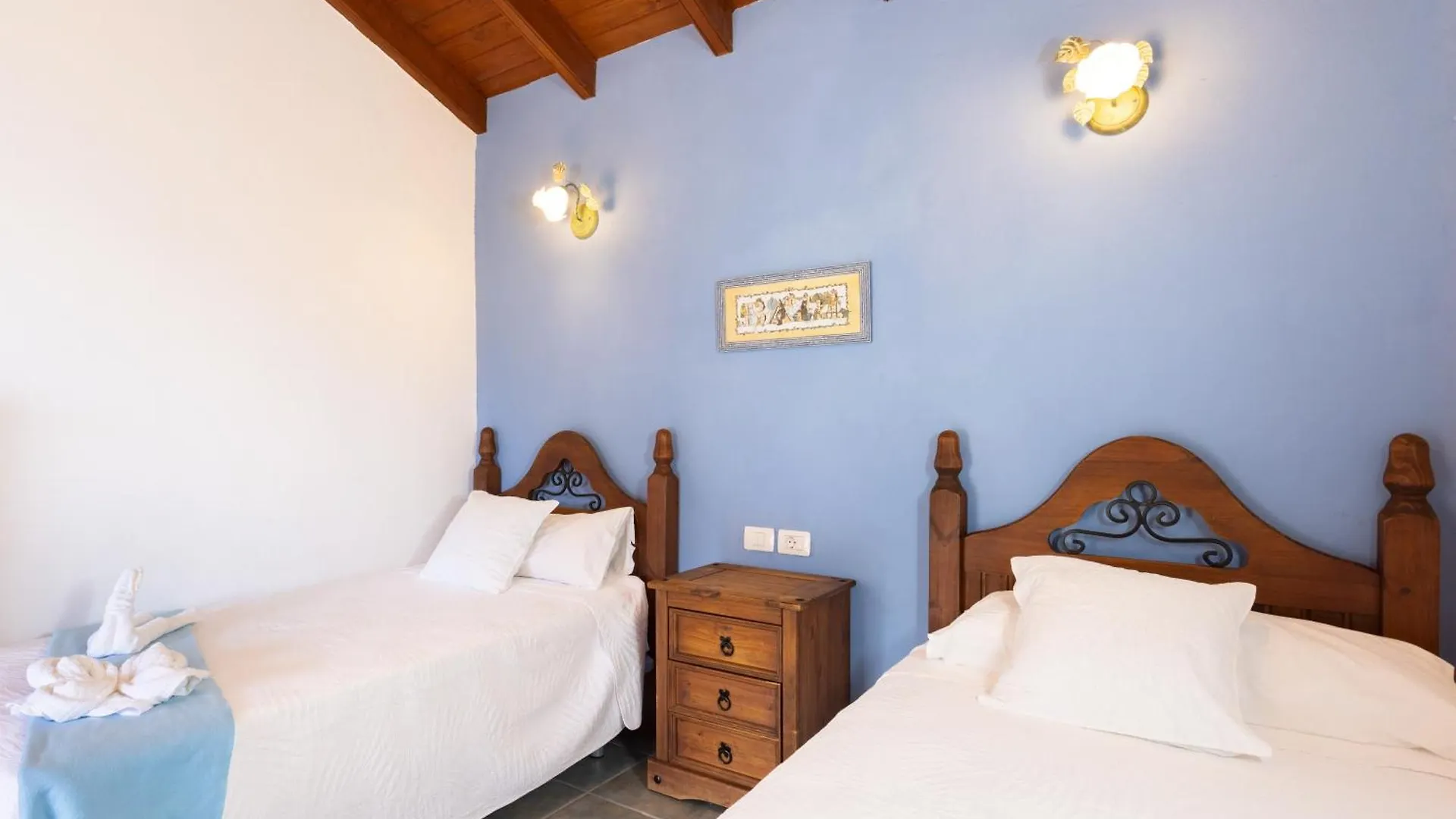 Live Masca Casatarucho Villa Buenavista Del Norte 0*,  Spain